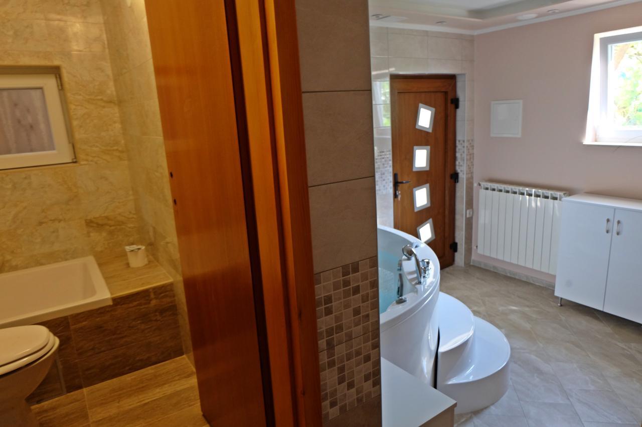 Apartments And Rooms Deskovic มอชเชนิชกา ดรากา ภายนอก รูปภาพ