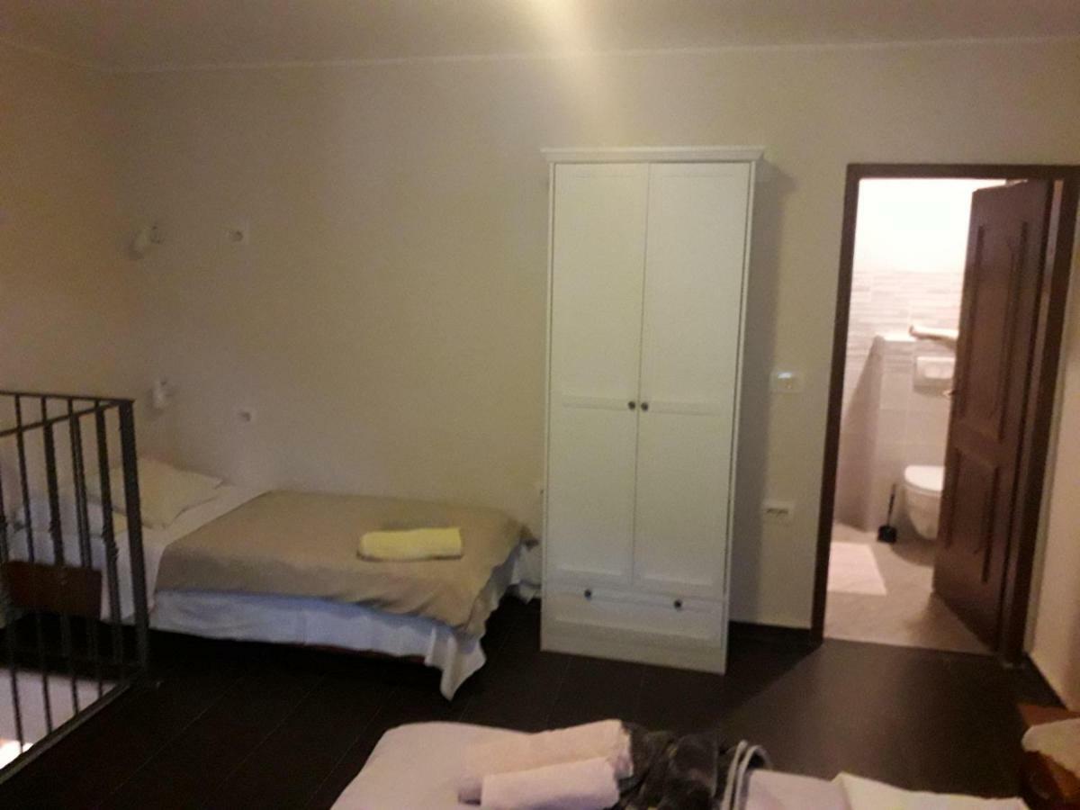 Apartments And Rooms Deskovic มอชเชนิชกา ดรากา ภายนอก รูปภาพ